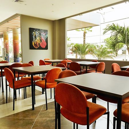Np Hotel Y Suites Guayaquil Eksteriør bilde