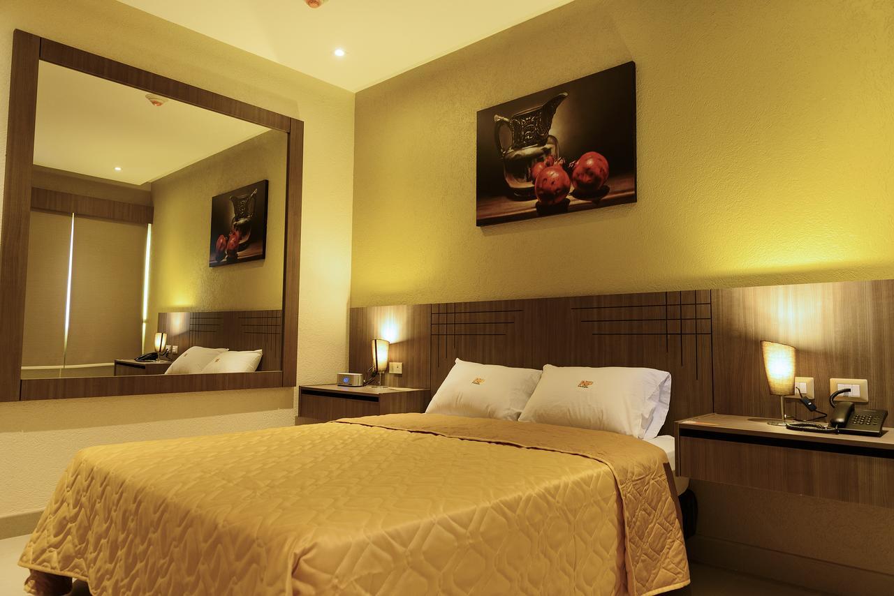 Np Hotel Y Suites Guayaquil Eksteriør bilde